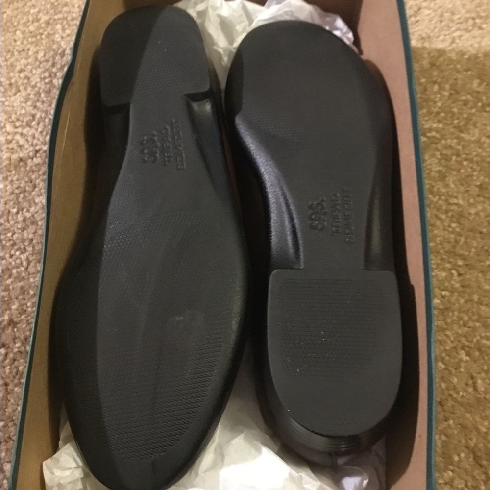 SAS Simplify Brown Leather Comfort Loafers - Picture 3 of 5
